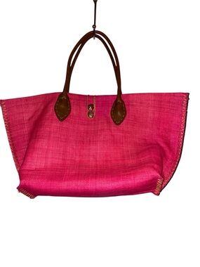 EUC Lilly Pulitzer/Target Hot Pink Beach Straw Tote Handbag Pineapple Closure